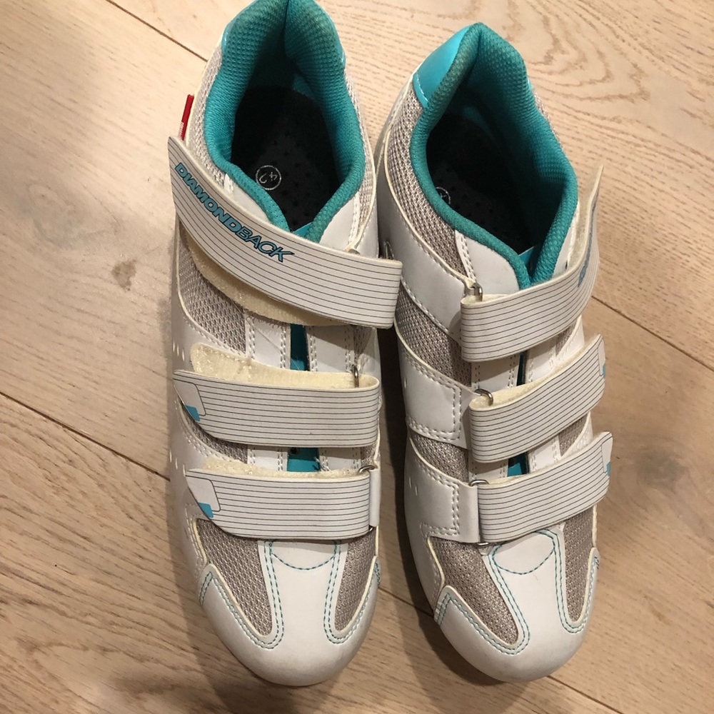 Diamondback Spin Shoes size 42 (women’s 10)